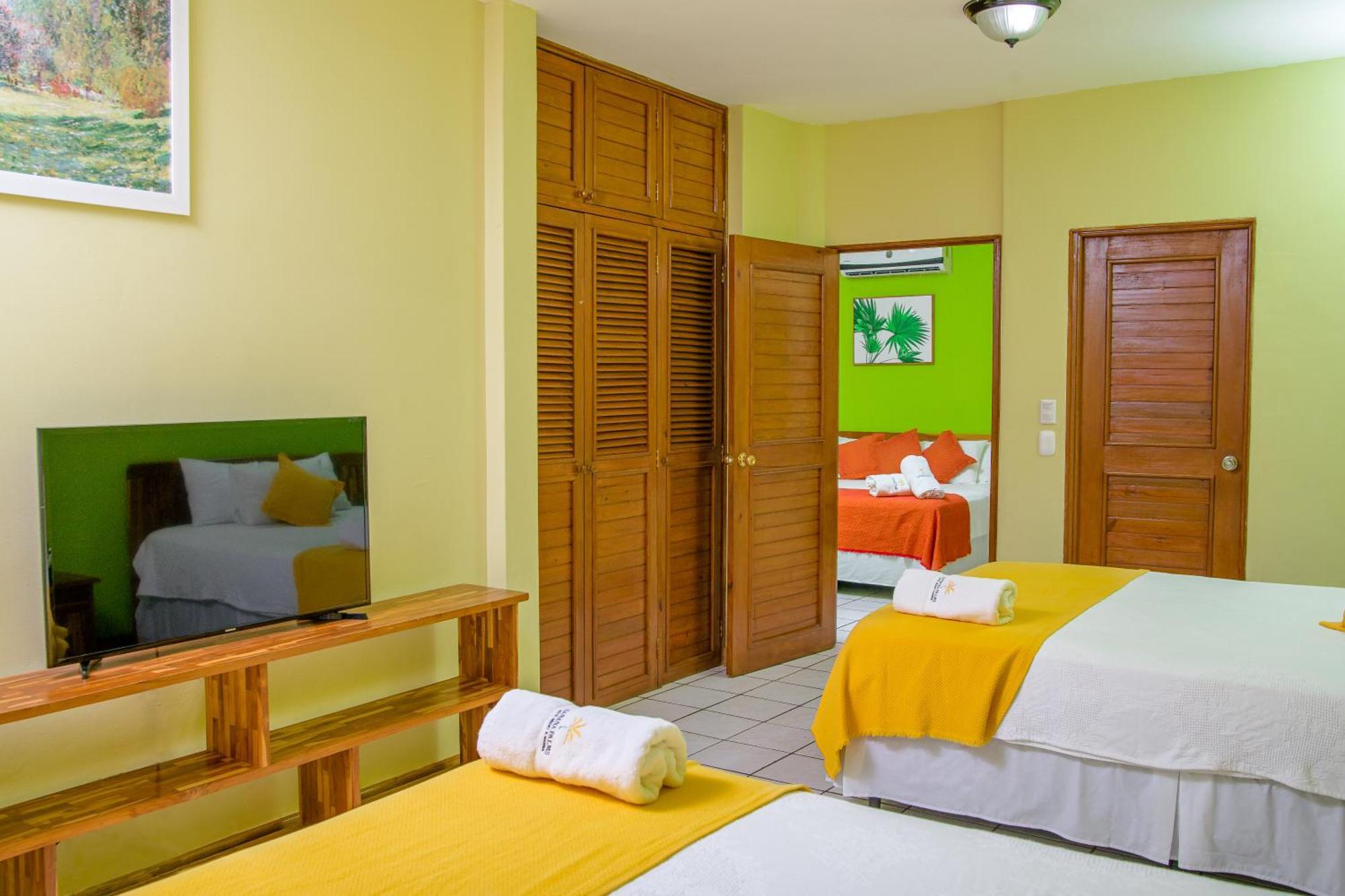 Banana Palms Hotel Rio Dulce Town Extérieur photo